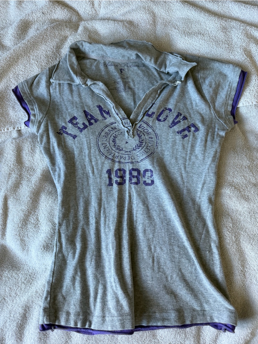Urban Behavior Gray Short Sleeve Tee with Purple Graphic